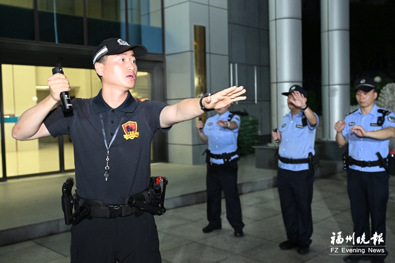 40余名法警同场练兵
