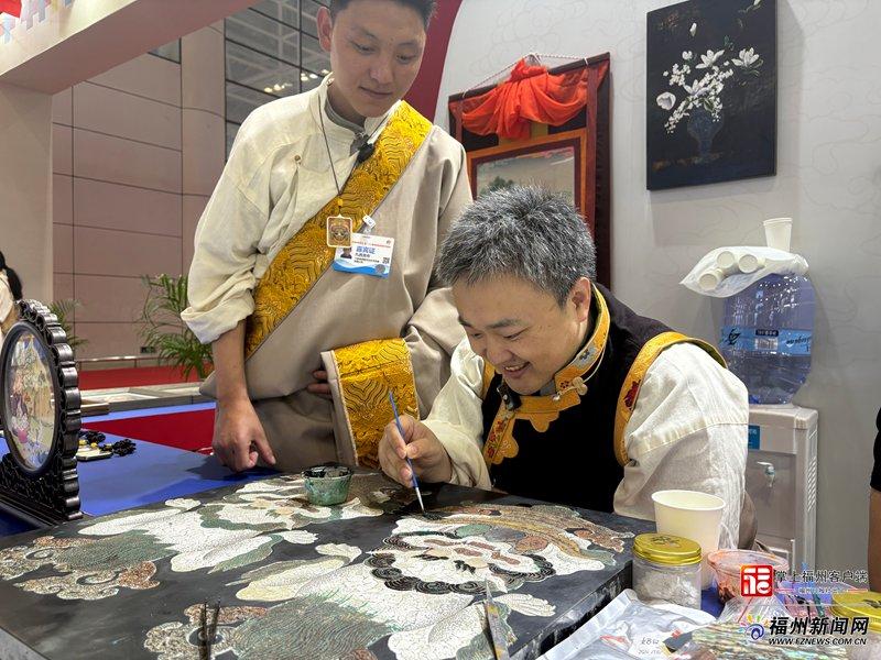 最炫民族风！福州这场盛会蓝色八宿火出圈