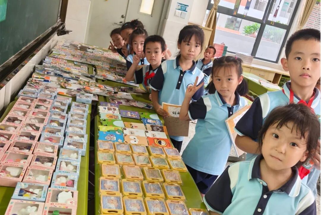 以爱为壤，让每一颗星辰少年都能自在闪耀光芒