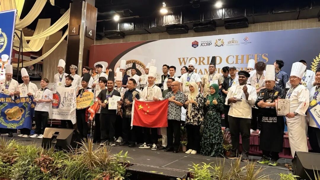 斩获国际大奖！福州高新区匠人闪耀世界赛场