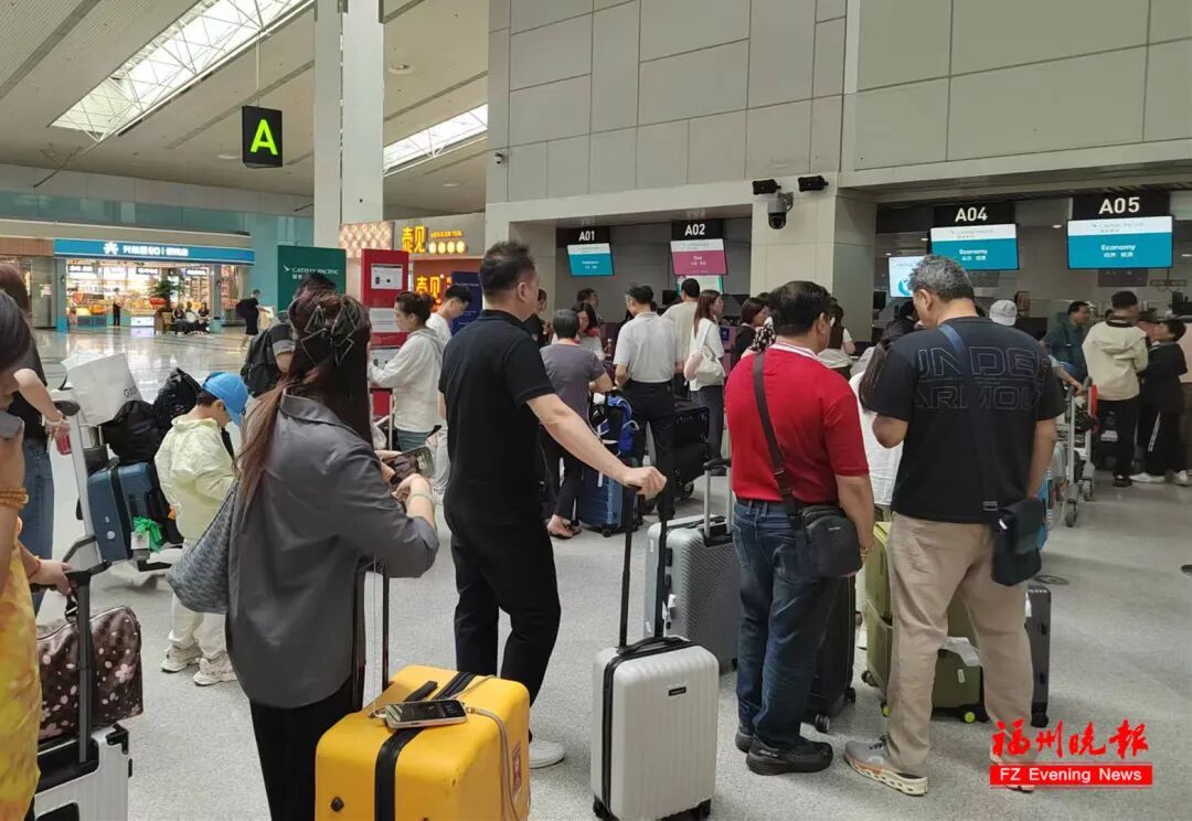 降了!降了!价格暴跌!福州邱女士:性价比很高,已下单 降了!降了!价格暴跌!福州邱女士:性价比很高,已下单