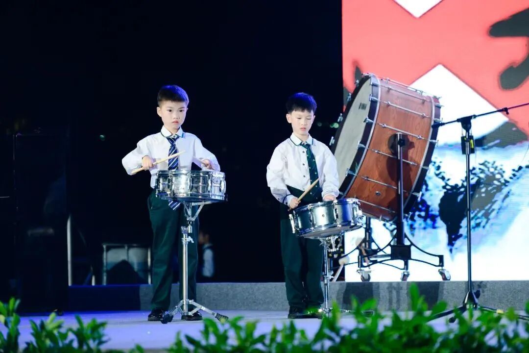 草坪音乐会影像集|象峰少年与星光同歌 草坪音乐会影像集|象峰少年与星光同歌