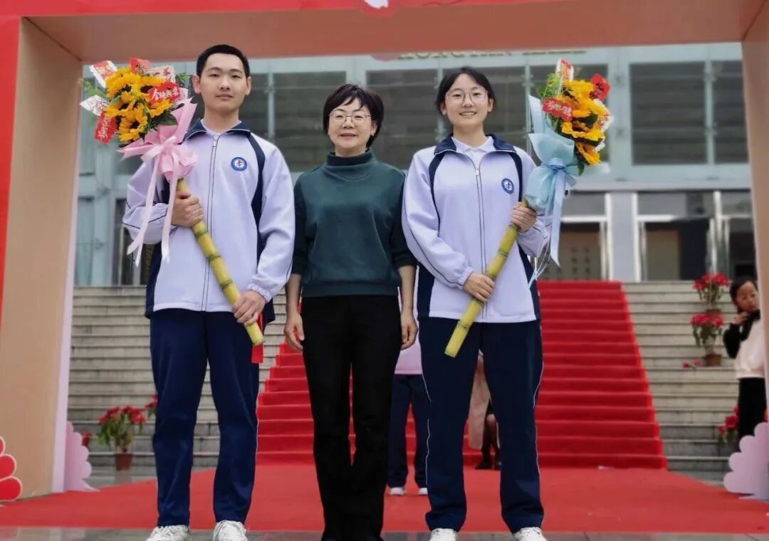 妹妹北大，哥哥国防科大！