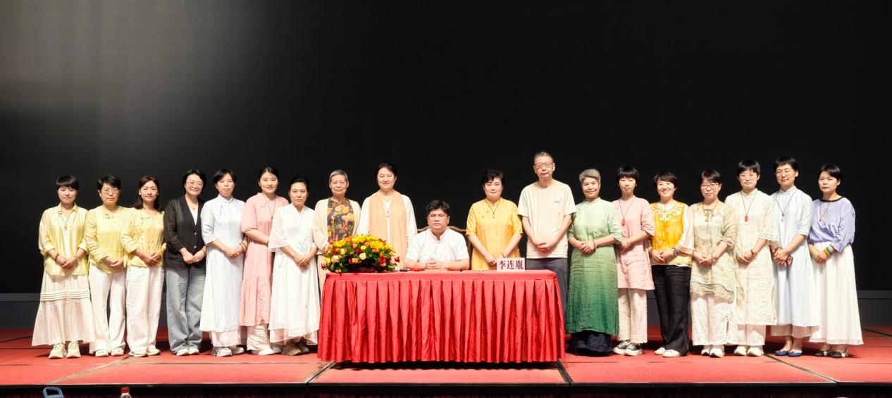 传经典修身智慧 续闽都文化根脉 《大学》全国公益巡讲走进福州 传经典修身智慧 续闽都文化根脉 《大学》全国公益巡讲走进福州