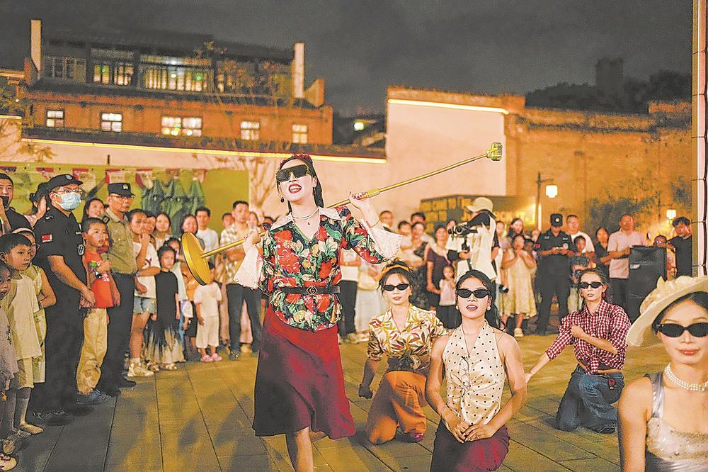 福州：复古巡游 点亮夏日