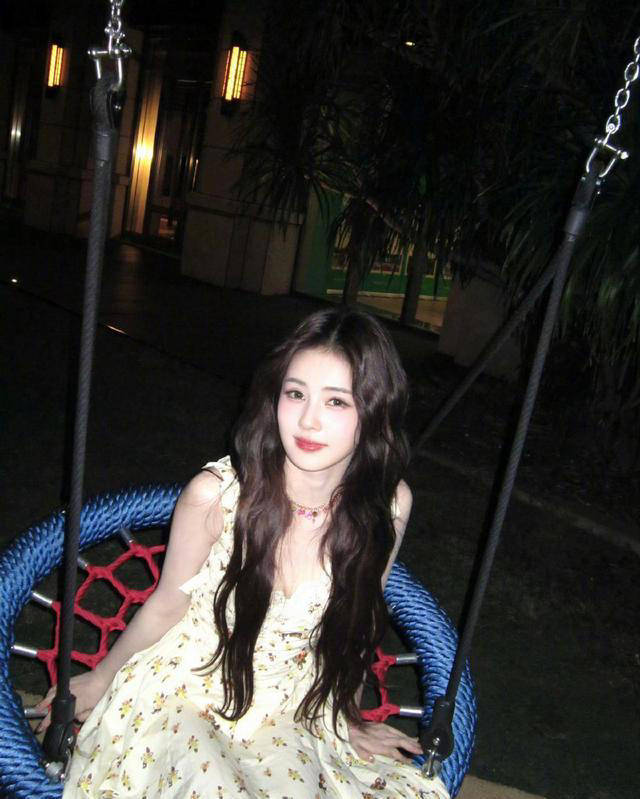 白鹿说范丞丞现在变了:一句玩笑 炸出内娱最甜“大白米饭”姐弟情