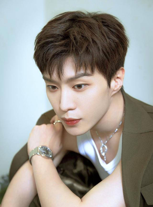 白鹿说范丞丞现在变了:一句玩笑 炸出内娱最甜“大白米饭”姐弟情