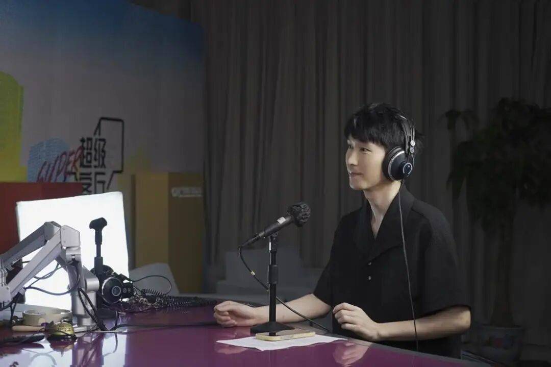 综艺导演工作场景