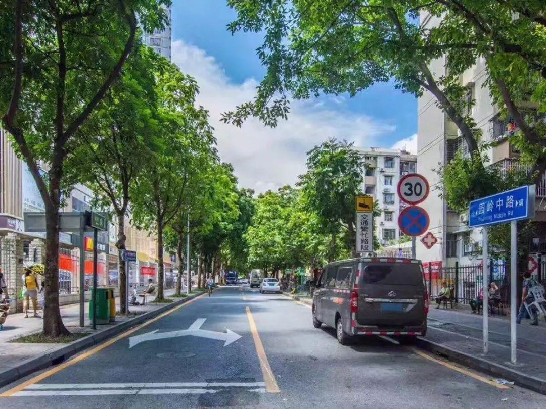 大型道路监控杆_道路监控杆件_道路监控杆设备基础规范