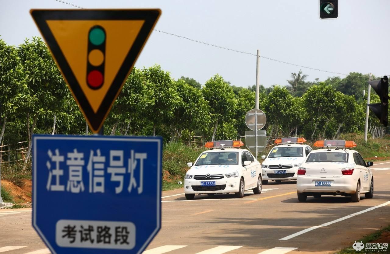 国家公安部身份证查询系统_公安机关身份证查询_公安系统身份证信息查询