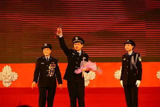 用身份证号查四级_证查身份号用什么查询_证查身份号用什么查