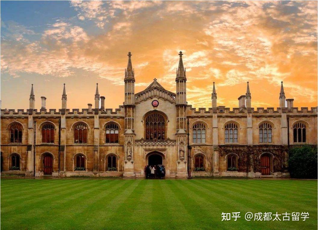 英国上大学_英国读大学读几年_到英国读大学简单吗