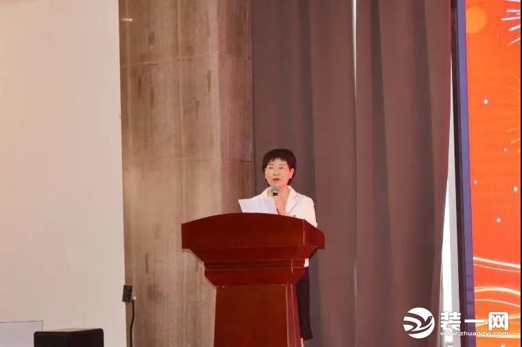 匠心珍贵，暨河南超凡装饰“庆五一”劳动模范表彰大会