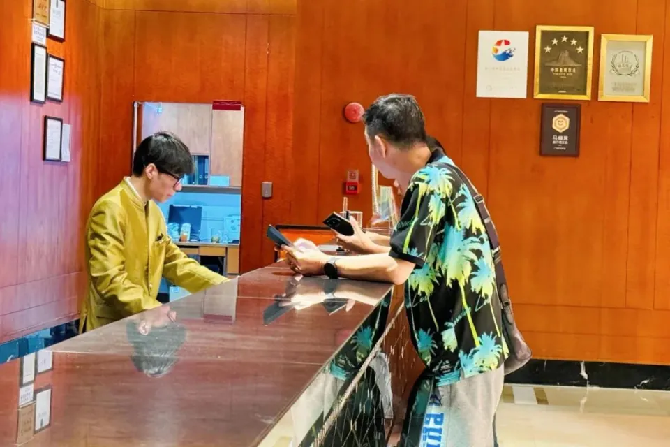 酒店退房系统操作程序_绿云酒店系统退房教程_绿云酒店管理系统退房教程