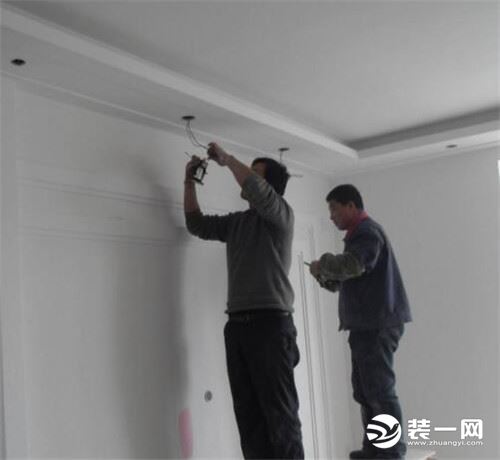 灯管安装方法