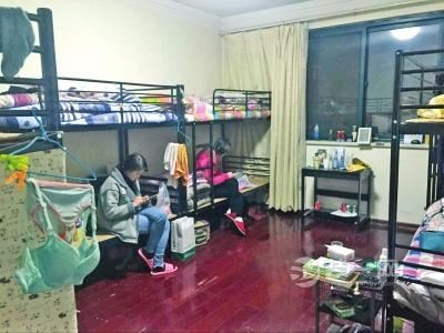 “豪华床位房”卧室效果图