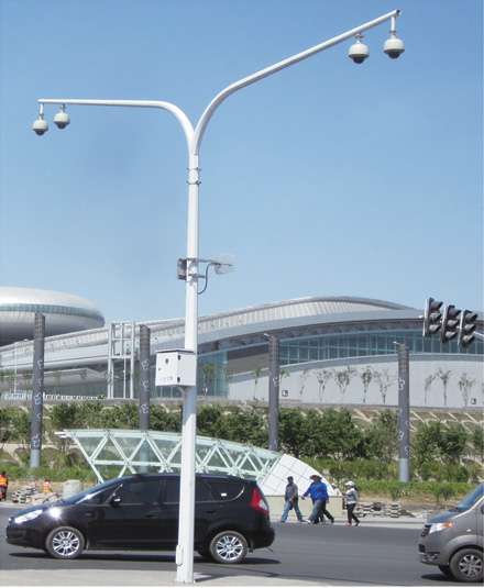 监控杆离路边距离规范_监控杆规范_道路监控杆的尺寸