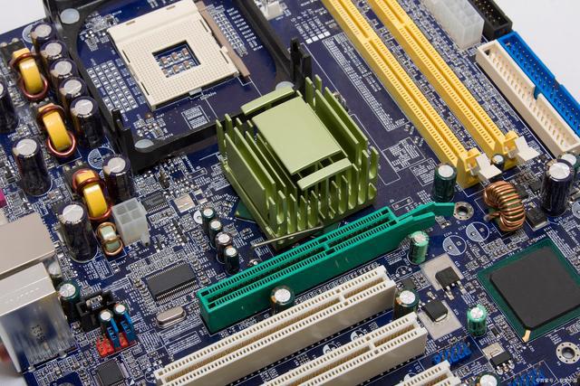 蓝屏0x0000007b_0x00000050蓝屏 xp_蓝屏0x000000F4