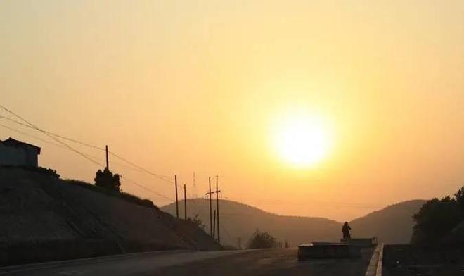 肺部有白影_肺部出现白影_肺部影像有白色