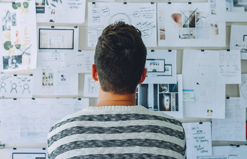 正在进行别墅设计的设计师 正在进行别墅设计的设计师