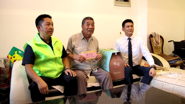 不忘初心 情系老兵——“八一”慰问义诊传递社会温暖与敬意