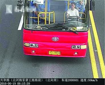电子警察监控杆_电子警察监控长什么样_公安电子监控