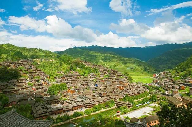 给我一个身份证号码带名字带地址_带有身份证号的证件_身份证号码带姓名