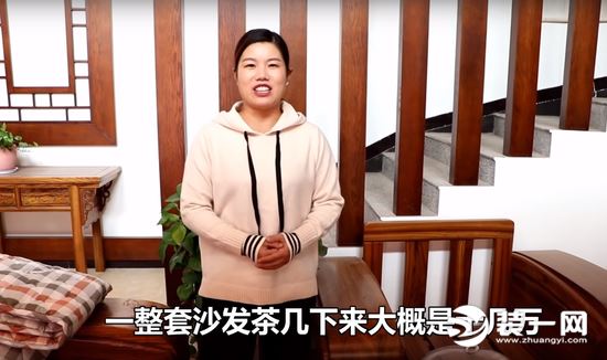河南土豪花百万盖别墅 客厅吊顶价格都是五六万一盏