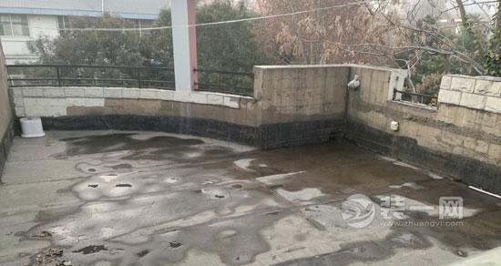 屋顶漏水如何处理 与物业多次沟通被告知已过保修期
