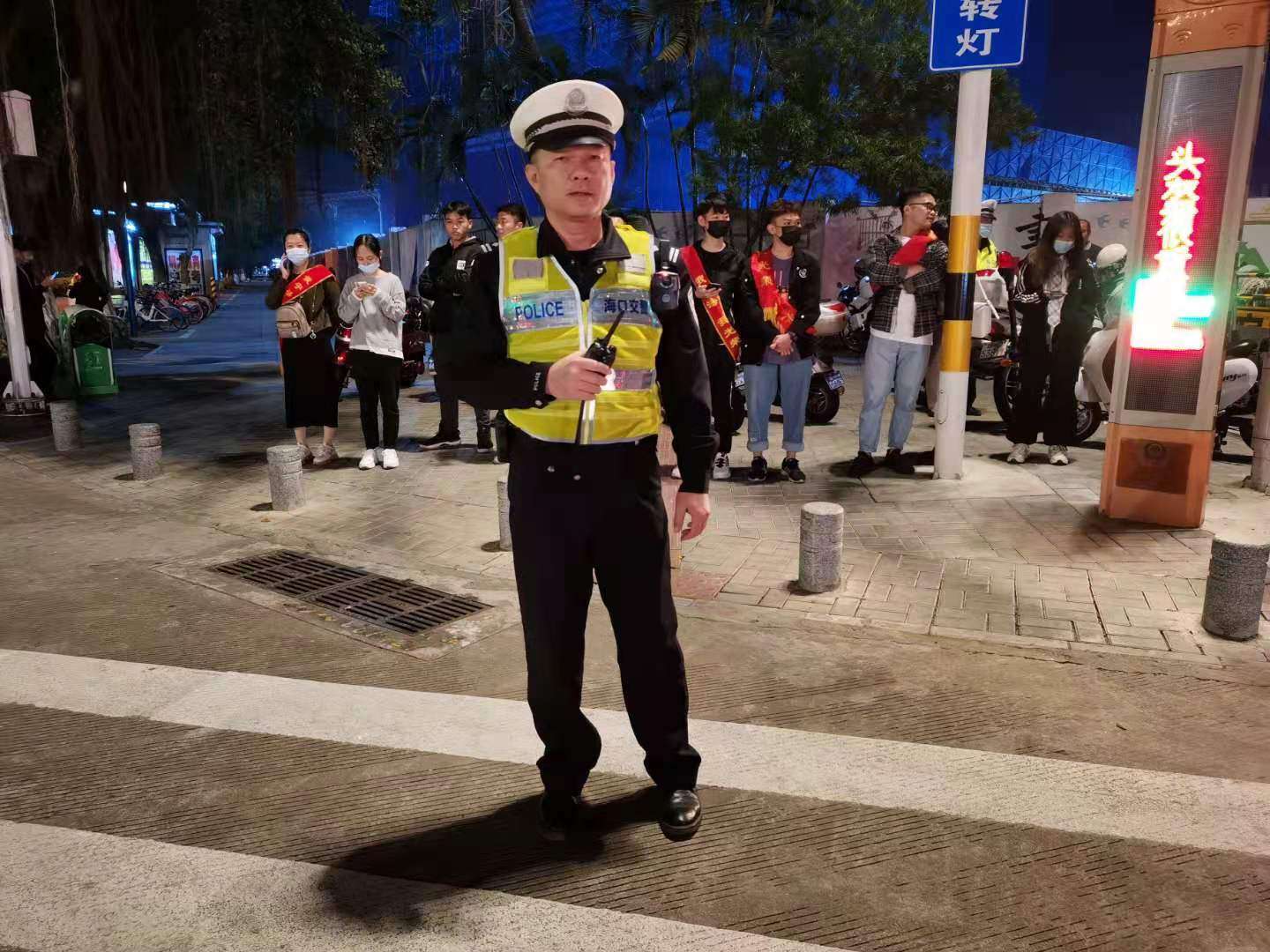 交警公安局地位高吗知乎_交警公安局长_交警和公安局