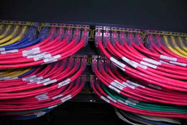 监控布线视频教程_视频监控教程布线怎么做_视频监控教程布线图片