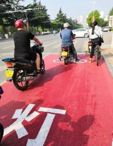 路口导向线大全_导向路口大全线路图_路口的导向线