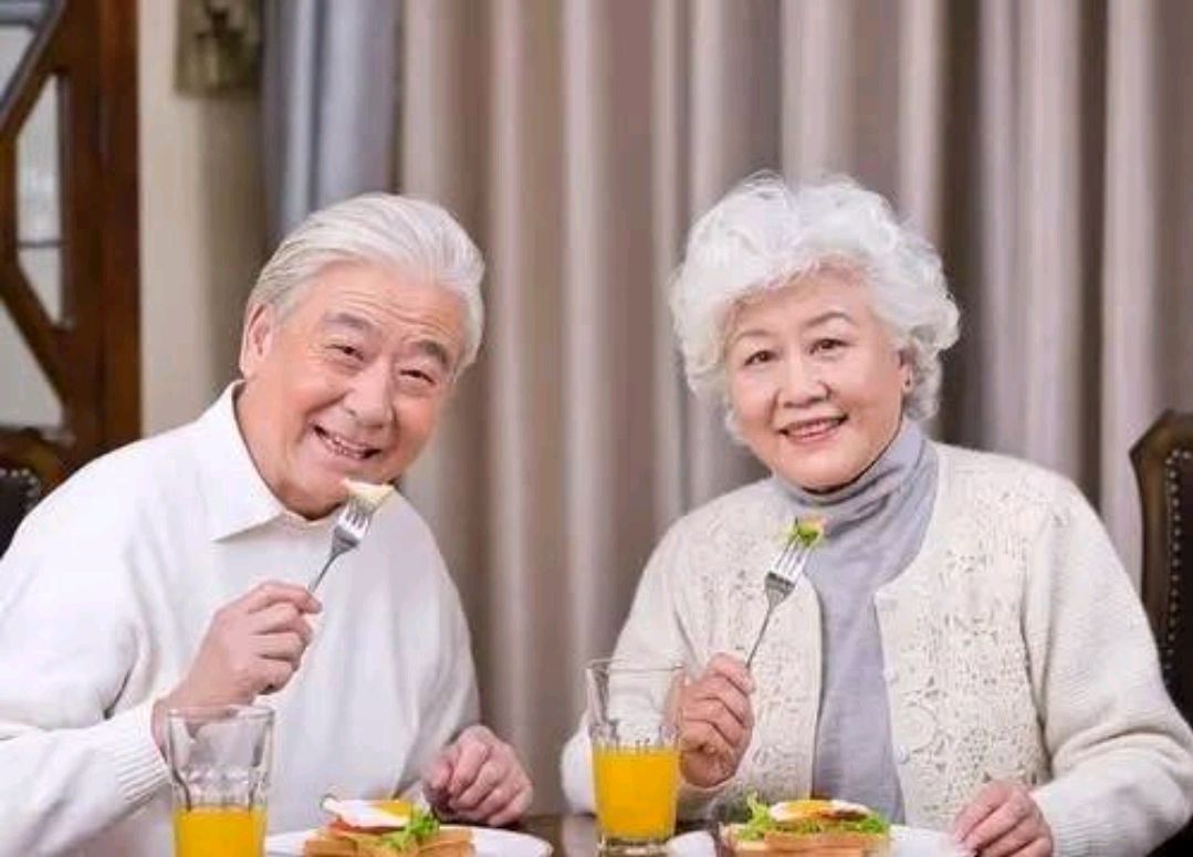 老年人肺气肿吃什么药_老年人肺气肿吃哪些药比较好_老人肺气肿吃什么中成药最有效