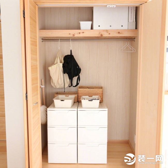 LOFT原木风装修收纳效果图