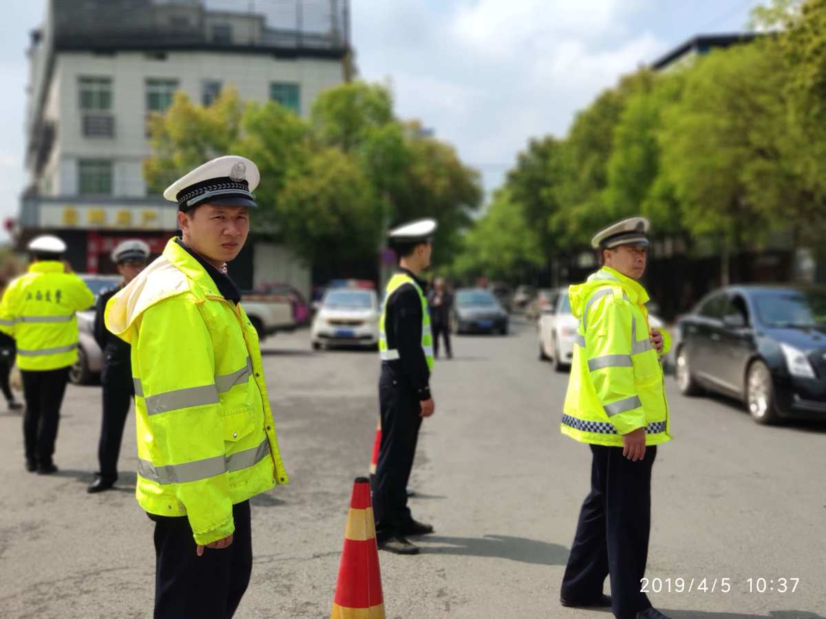 交警公安局_公安和交警_交警公安车有啥区别