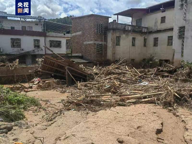 广东梅州两地因强降雨灾害造成9人死亡6人失联