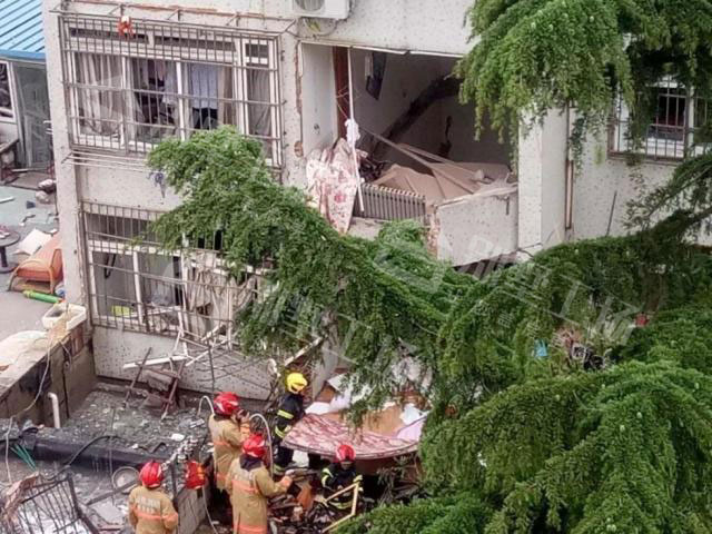 山东青岛居民楼爆炸 山东青岛居民楼爆炸