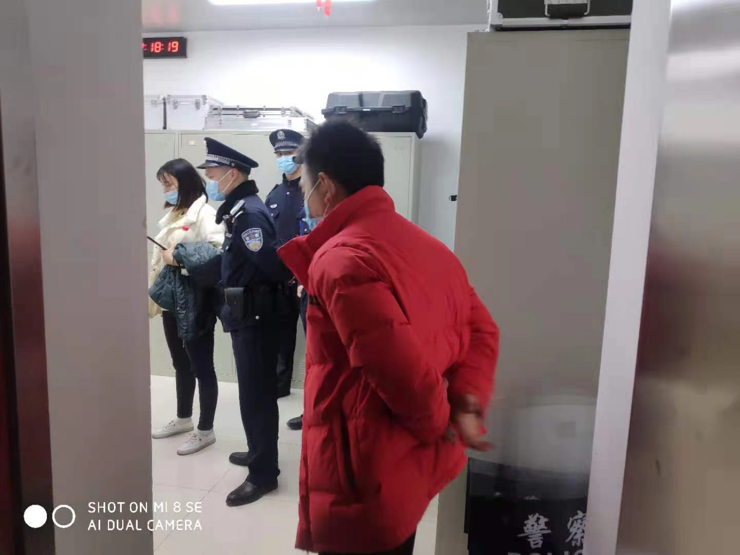 路口公安监控摄像头_摄像公安路口监控头怎么安装_摄像公安路口监控头怎么用