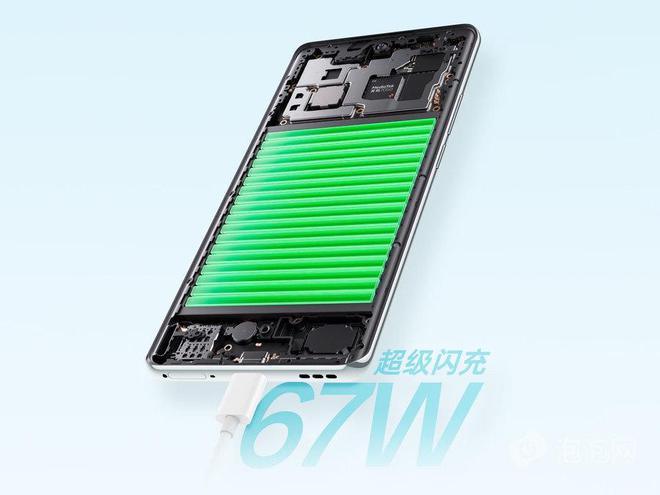 充电手机屏幕乱跳怎么解决_充电手机发热是什么原因_oppo81手机怎样充电快