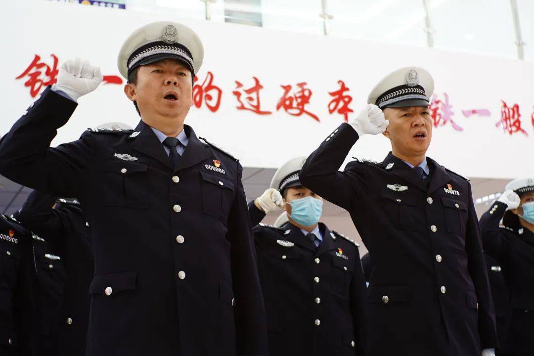 交警公安局地位高吗知乎_交警公安局长_交警和公安局