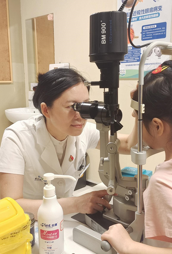 6岁女童拆快递剪刀刺破眼球恐失明 医生提醒：眼外伤及时诊治