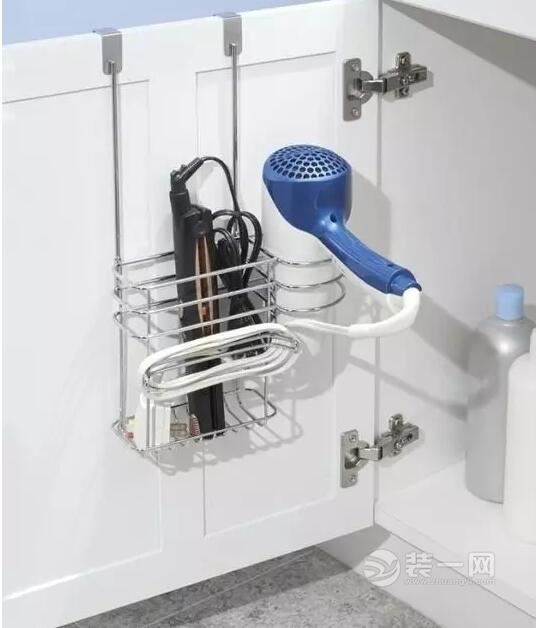 卫生间柜门收纳装修效果图