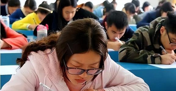 xls身份证号性别_excel身份证号码性别_性别身份证号excel