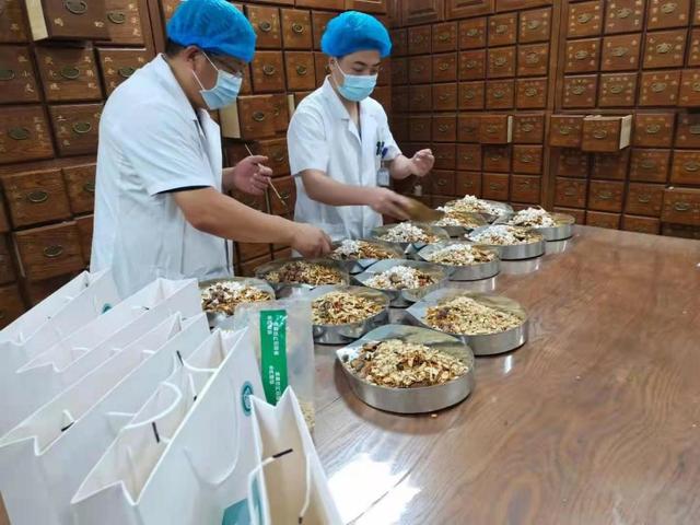 小儿肺炎治疗费_肺炎用药儿童_儿童治疗肺炎要少钱