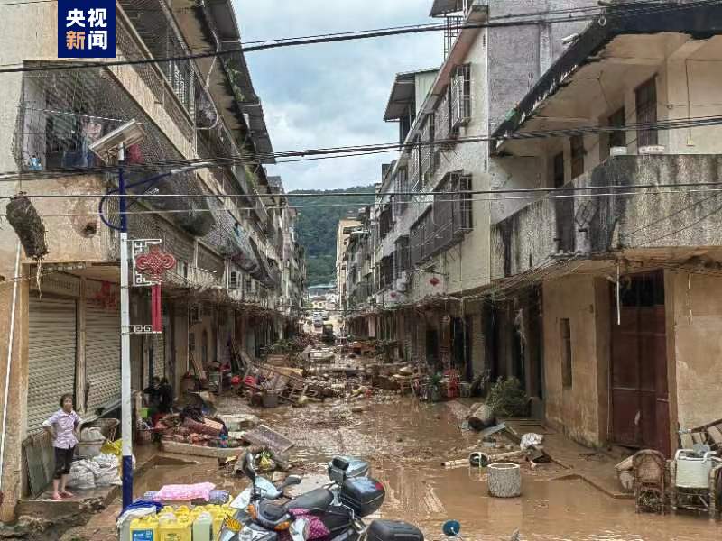 广东梅州两地因强降雨灾害造成9人死亡6人失联