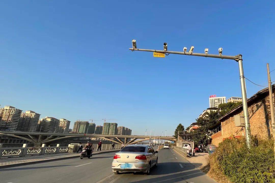 路口的监控_路口监控的作用_路口监控区