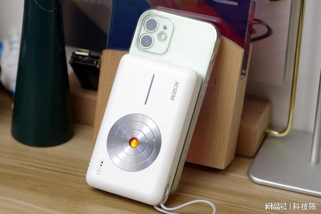 surface pro4 充电宝_充电宝品牌_充电宝surface充电