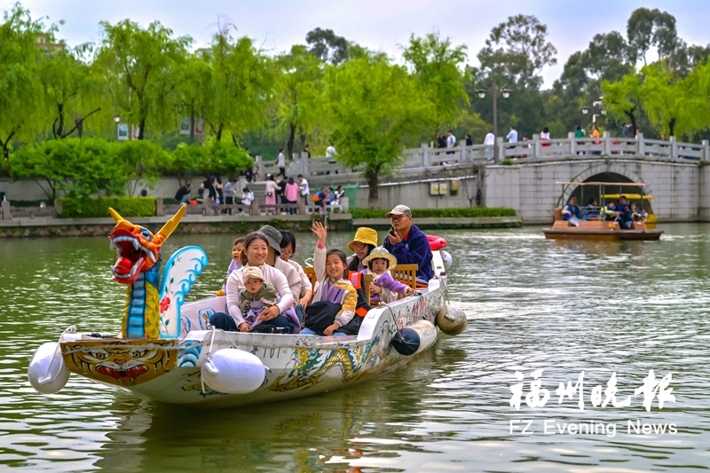 追新看点丨 稀奇！福州的龙舟头并不都是龙，还有鸡、熊猫等……