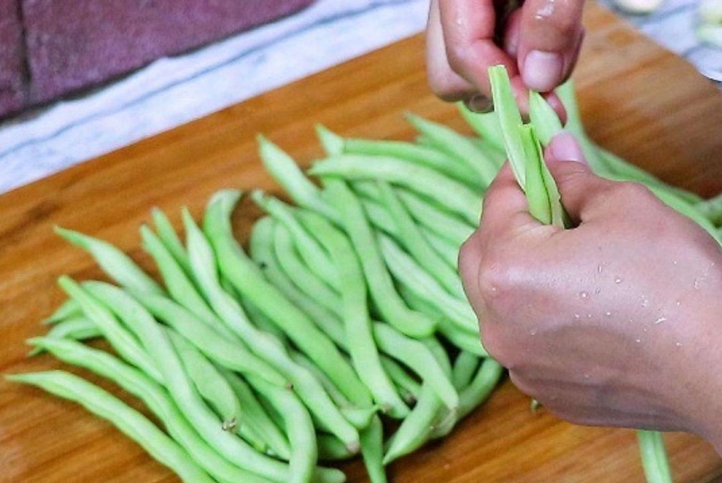 别让美食变毒药！四季豆中毒症状与急救措施全解析！