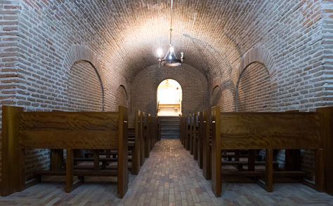 crypt-282562_960_720.jpg